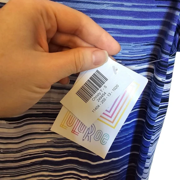 3/$15 Lularoe Blue V-Neck Shirt Christy T Size Small - Picture 3 of 7